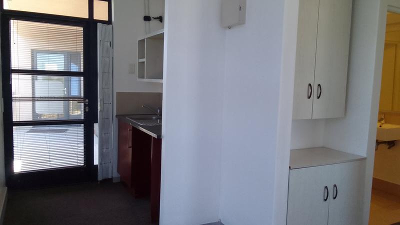 To Let commercial Property for Rent in Parow North Western Cape